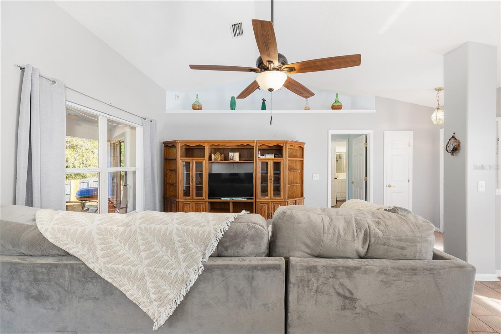 MARION OAKS UN 3 - Residential