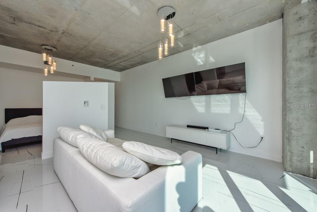 SKYPOINT A CONDO - Residential