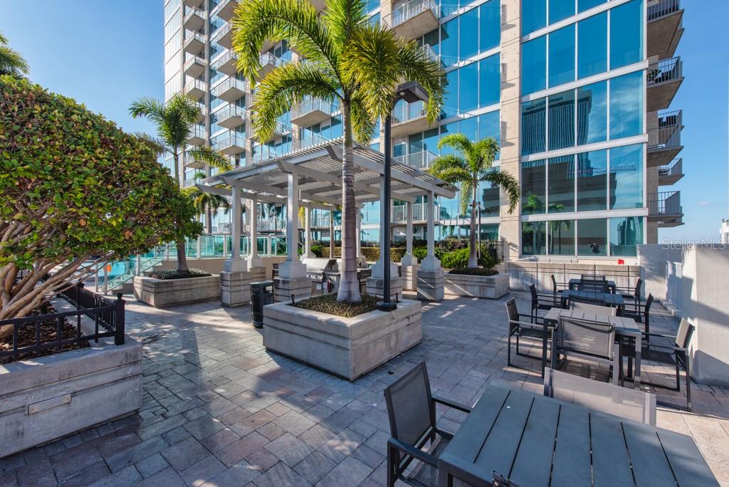 SKYPOINT A CONDO - Residential