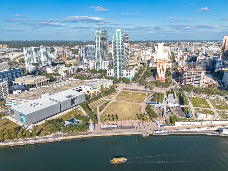 SKYPOINT A CONDO - Residential