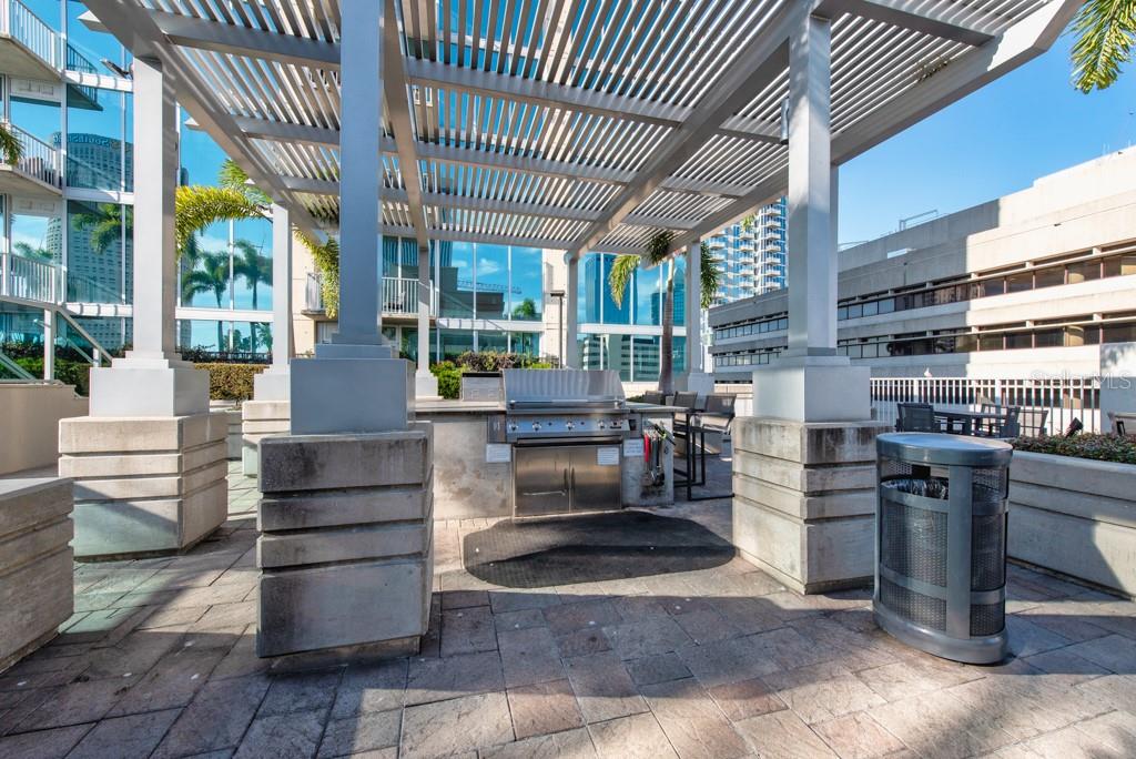 SKYPOINT A CONDO - Residential