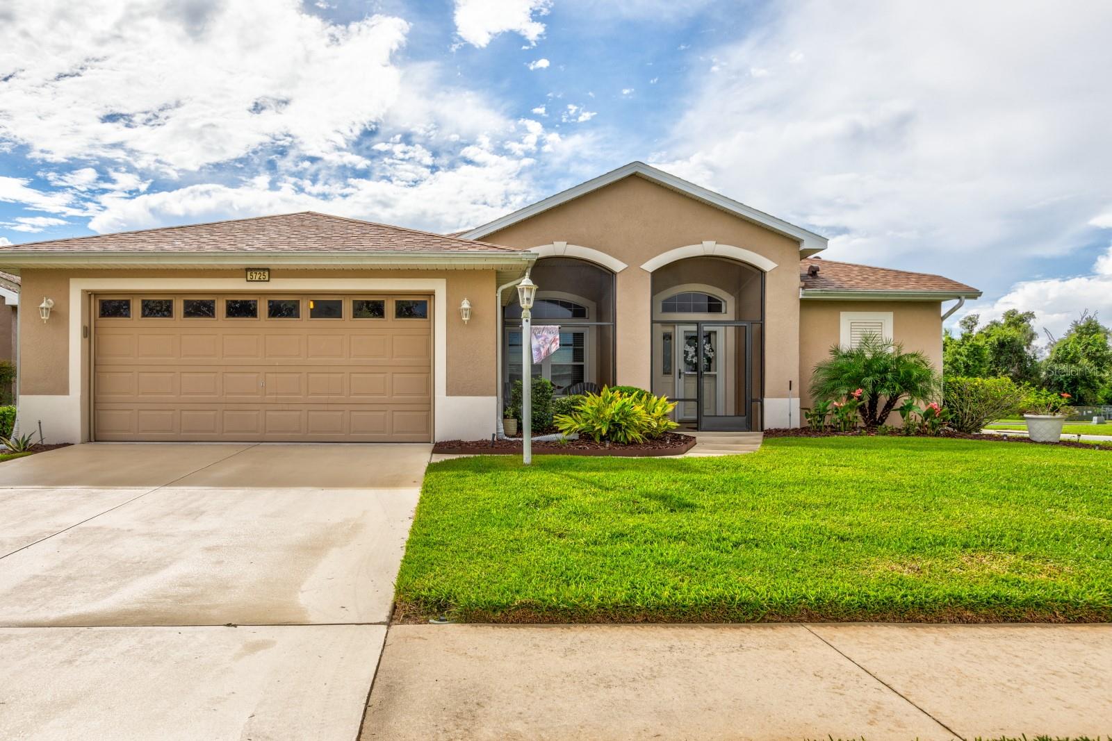 IT'S A BUYER'S MARKET AND WE KNOW IT. WE HAVE PRICED THIS HOUSE TO SELL. POPULAR COLCHESTER MODEL WITH NO REAR NEIGHBORS, ENCLOSED OUTDOOR SPACE, OPEN FLOOR PLAN, CORIAN COUNTERS, STAINLESS STEEL APPLIANCES 2024 NEW BURBER CARPET 2024 NEW ROOF 2024 INTERIOR PAINTED 2024 WALK IN CLOSETS, LINEN FOR BOTH BATHS, COAT CLOSET, AND PANTRY IN THE KITCHEN. YOU CAN NEVER HAVE TO MUCH STORAGE. PRIMARY BATH HAS A WALKIN SHOWER AND A SOAKING TUB. THIS IS THE PERFECT HOME LOCATED IN A PERFECT 55+ COMMUNITY LEGACY OF LEESBURG. MILES OF WALKING TRAILS, PICKLEBALL, TENNIS, AND A RESORT STYLE POOL TO RELAX IN THE FLORIDA SUN. ACTIVITIES DIRECTOR, FOOD TRUCKS, RV AND BOAT STORAGE. TWO PUBLIC GOLF COURSES WITHIN A FEW MILES. THE AFFORBABLE HOA INCLUDES INTERNET, CABLE, AND THE GRASS MOWED. COME SEE WHY SO MANY CALL LEGACY HOME.