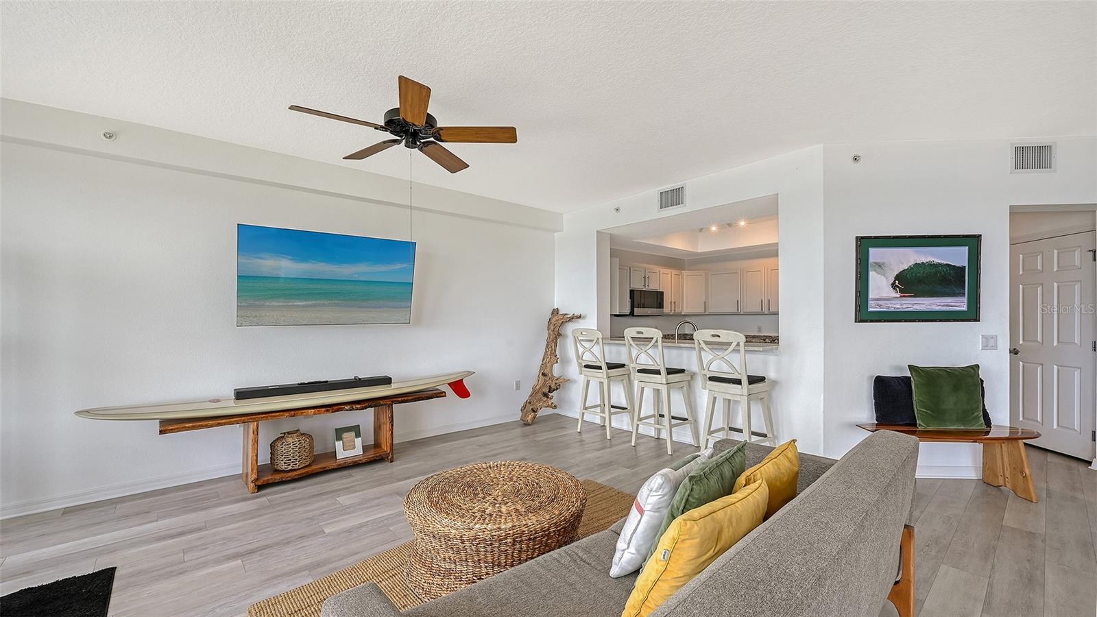 THE HARBOR VILLAS AT DONA BAY - Residential