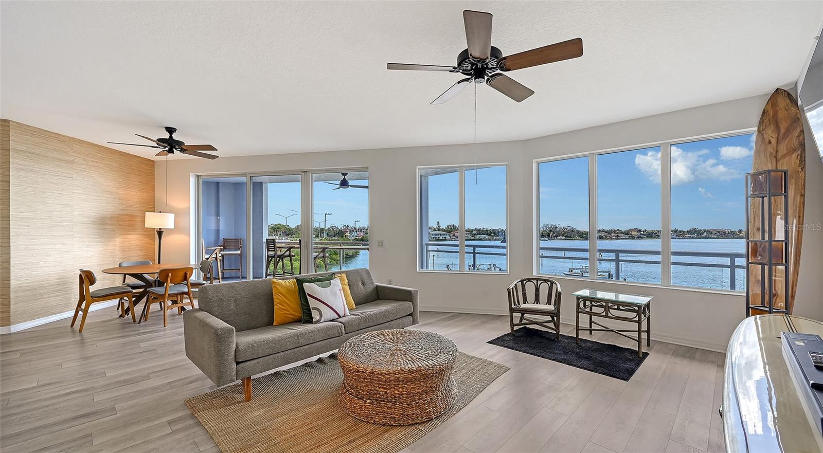 THE HARBOR VILLAS AT DONA BAY - Residential