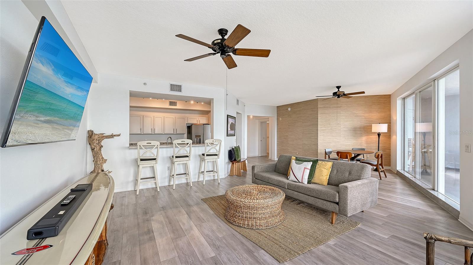 THE HARBOR VILLAS AT DONA BAY - Residential