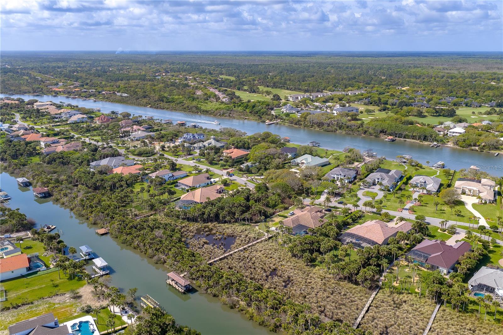 ISLAND ESTATES SUB - Land