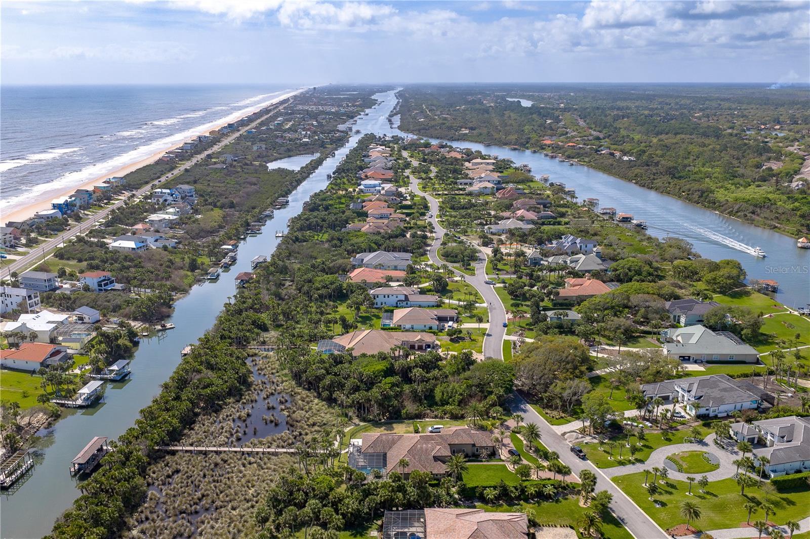 ISLAND ESTATES SUB - Land