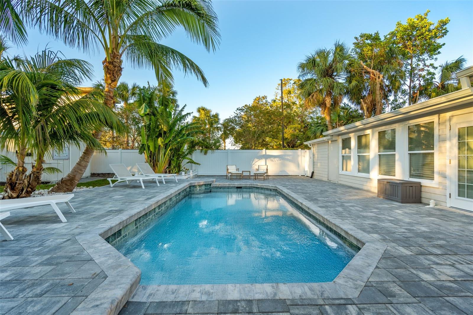 TERRACE GARDENS - Residential Lease