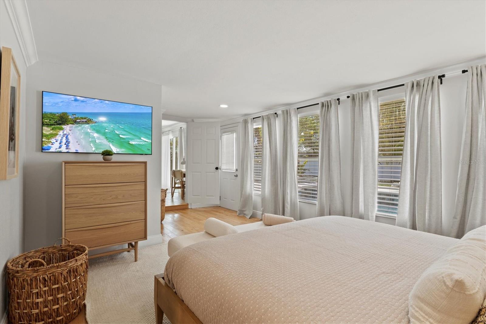 TERRACE GARDENS - Residential Lease