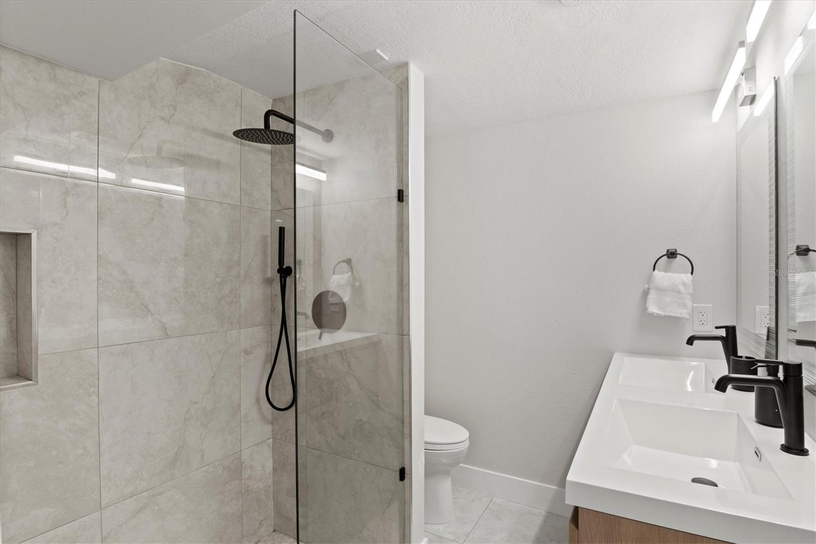 TERRACE GARDENS - Residential Lease