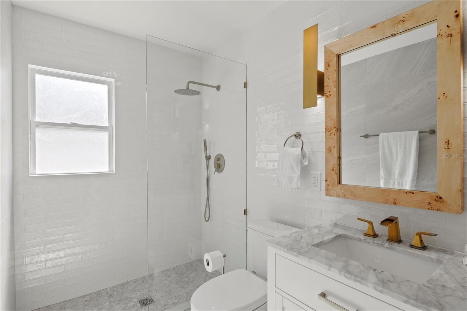 TERRACE GARDENS - Residential Lease