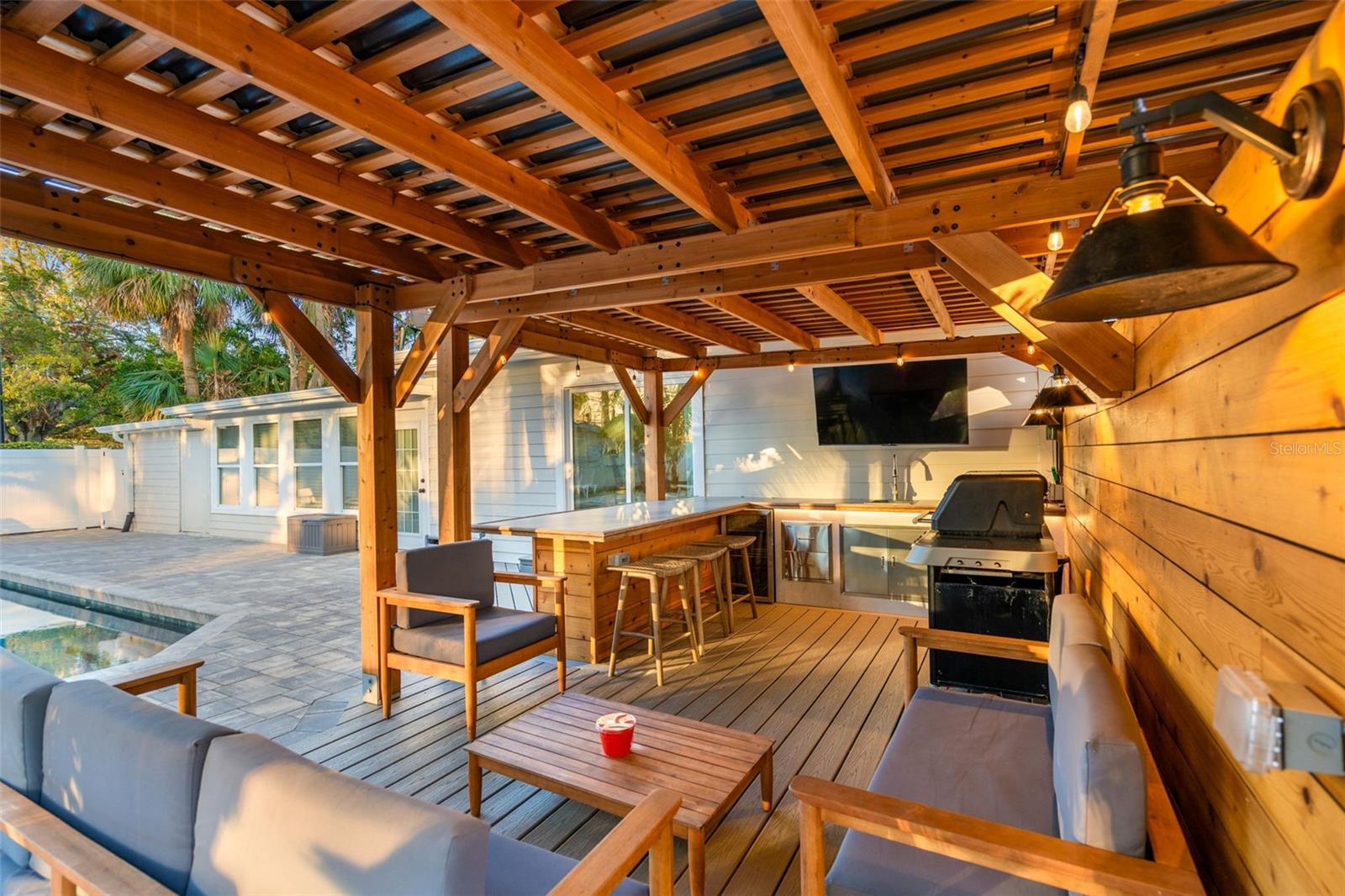 TERRACE GARDENS - Residential Lease