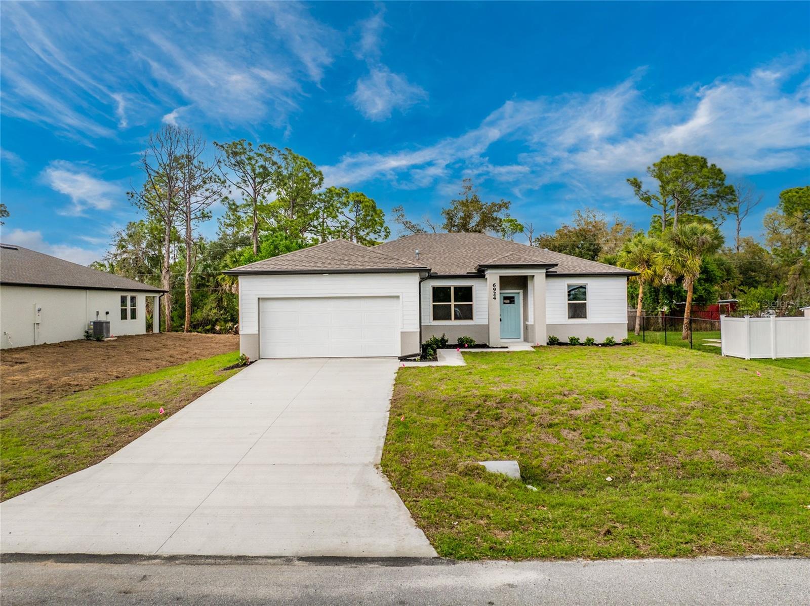 1592 - PORT CHARLOTTE SUB 36 - Residential