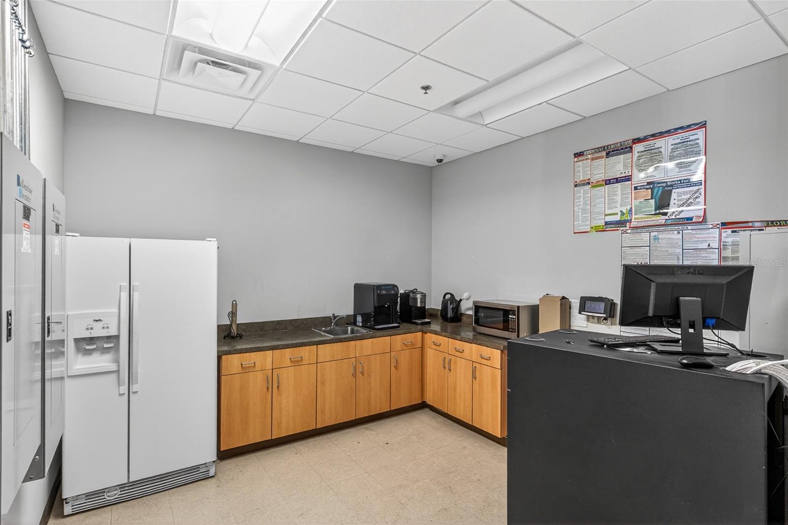 PLAZA NORTH TOWER COMM CONDO - Commercial Sale