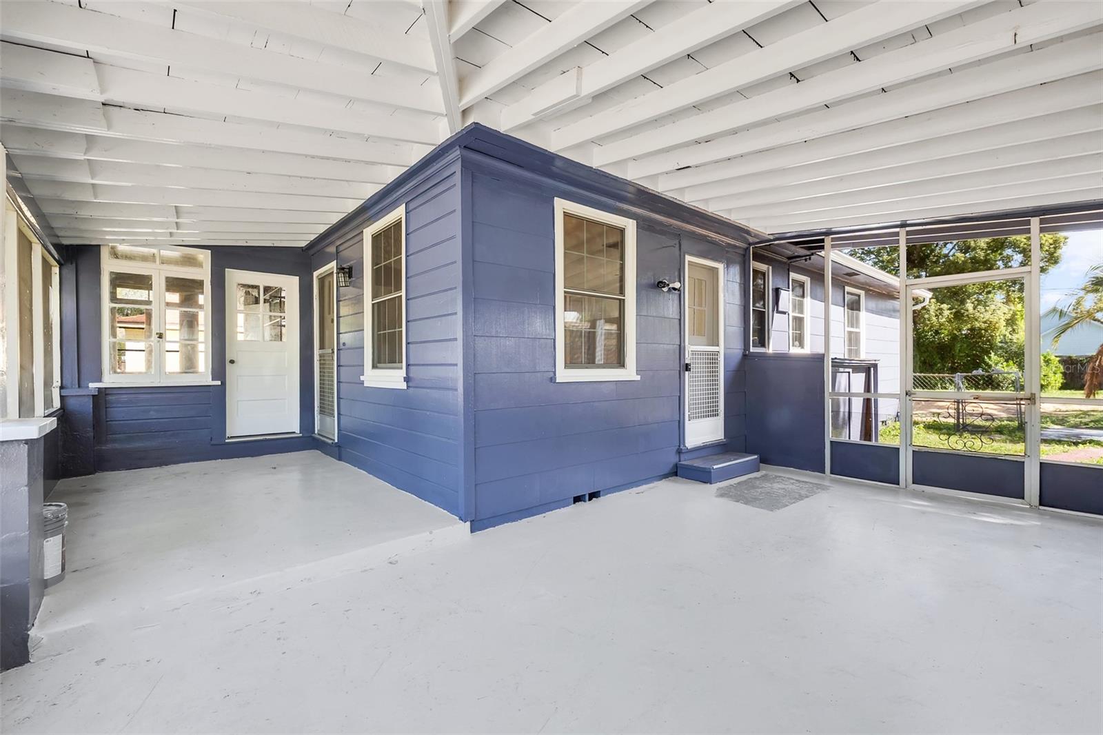 FAIRVIEW SHORES - Residential