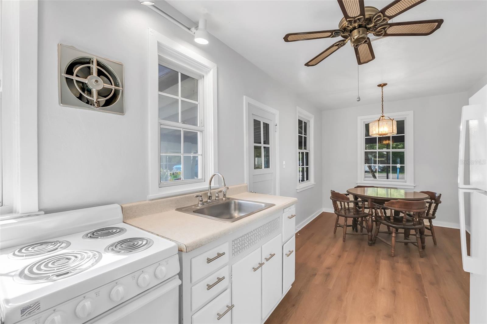 FAIRVIEW SHORES - Residential