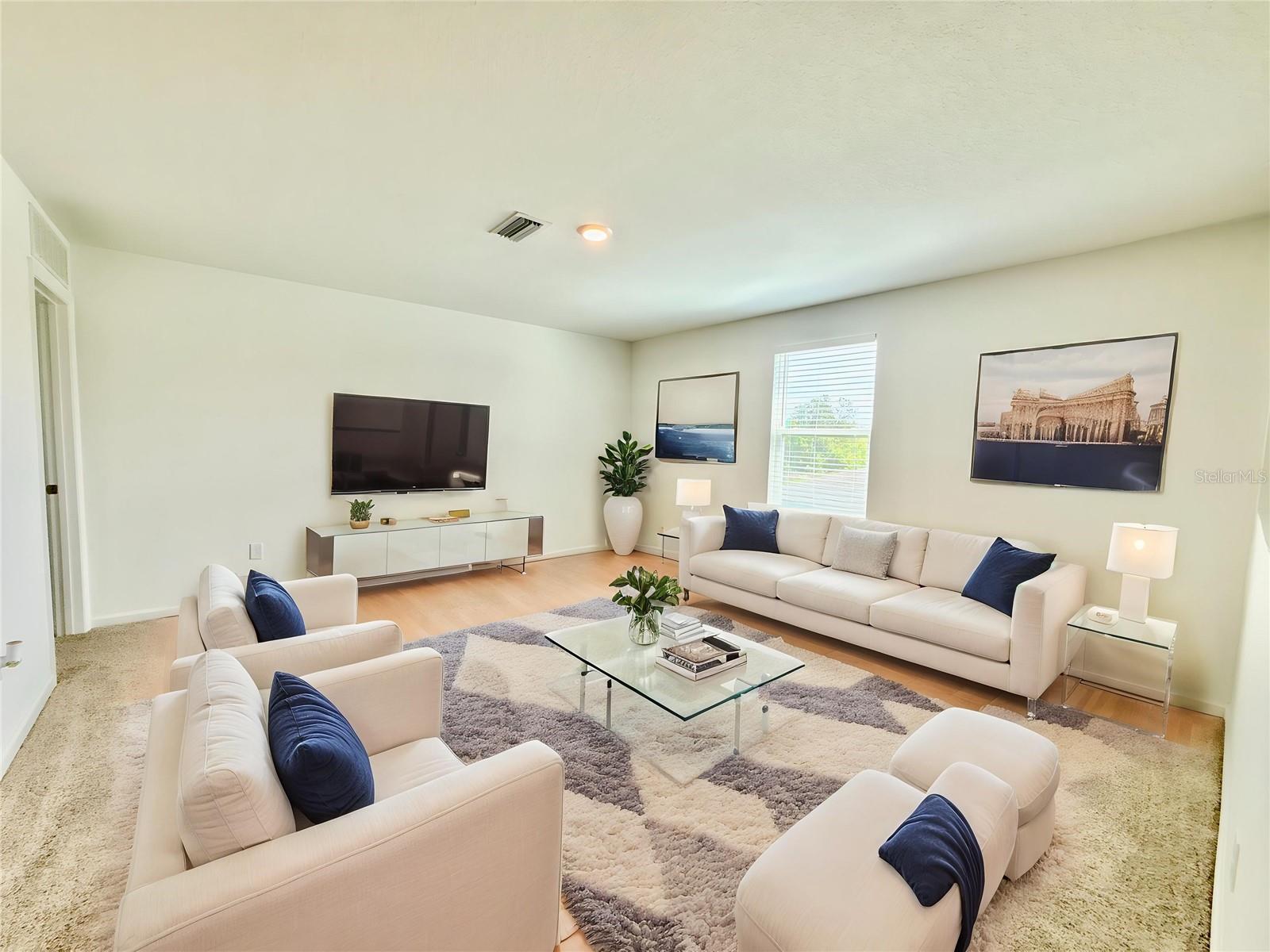 HIDDEN CREEK - Residential