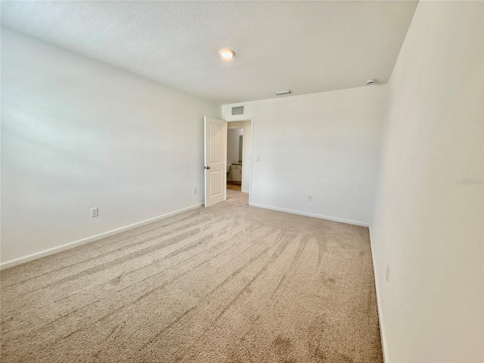 HIDDEN CREEK - Residential