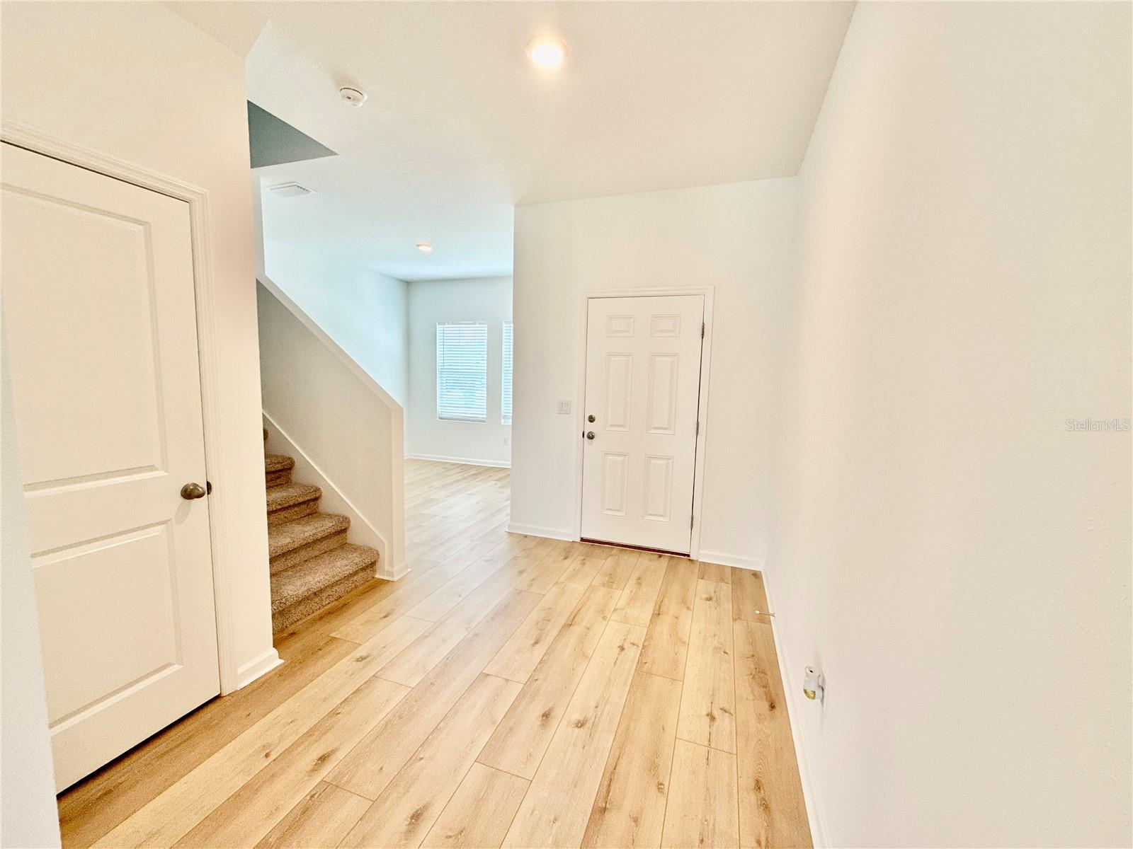 HIDDEN CREEK - Residential