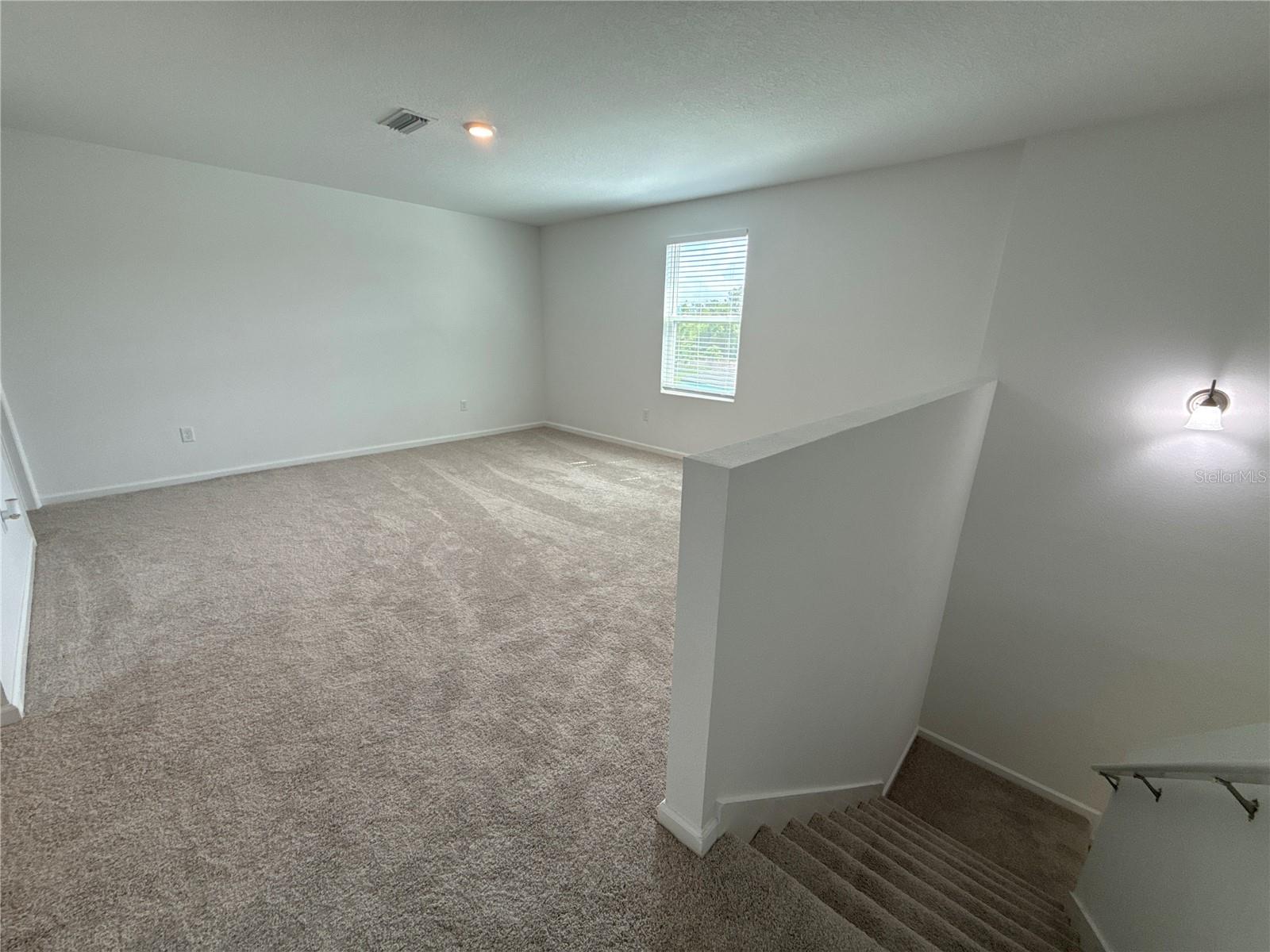 HIDDEN CREEK - Residential