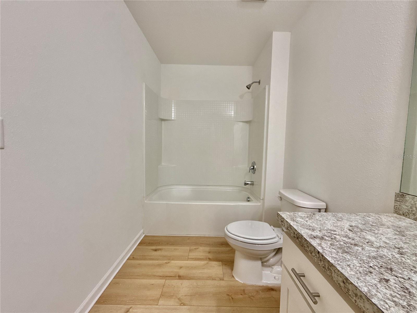 HIDDEN CREEK - Residential