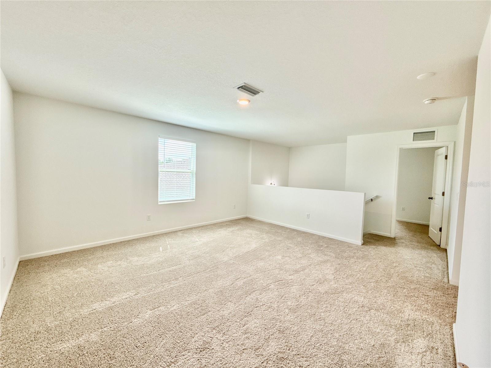 HIDDEN CREEK - Residential