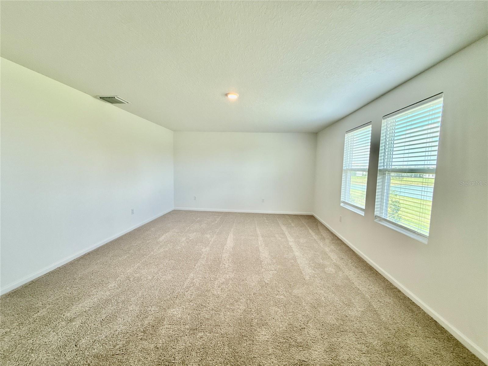 HIDDEN CREEK - Residential