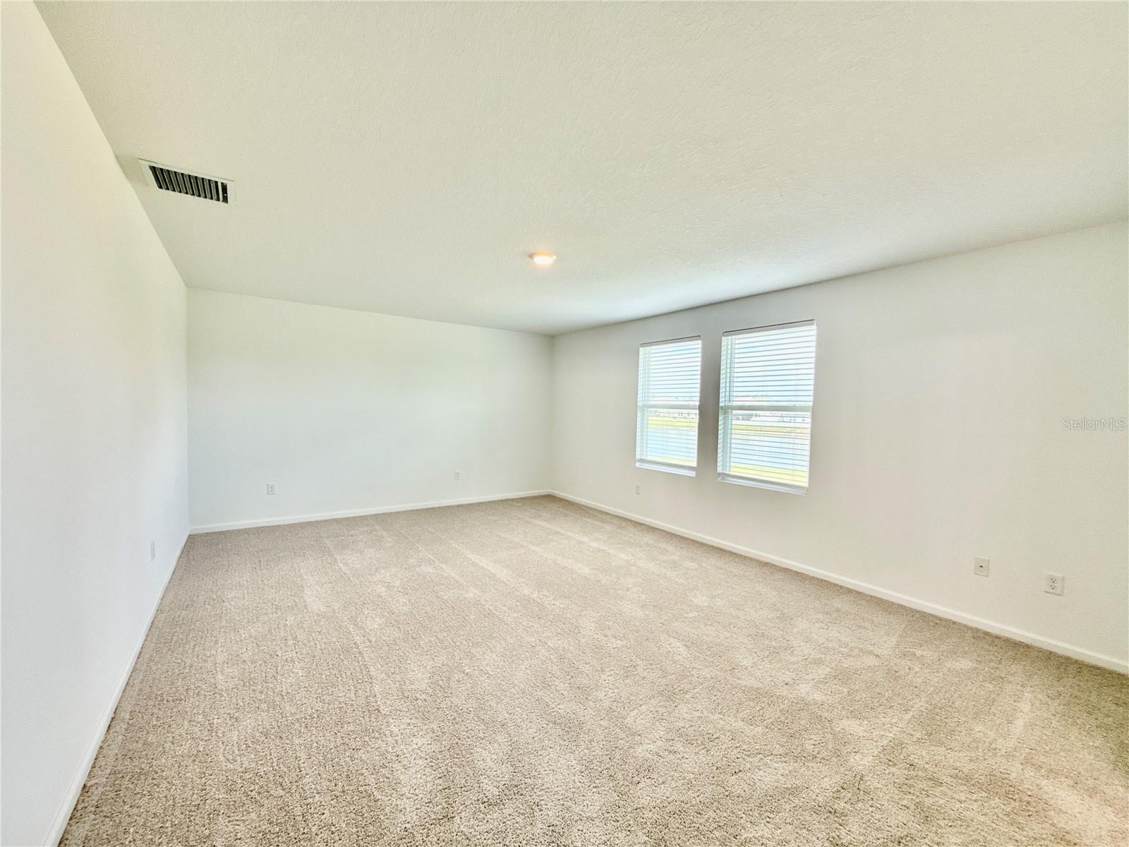 HIDDEN CREEK - Residential