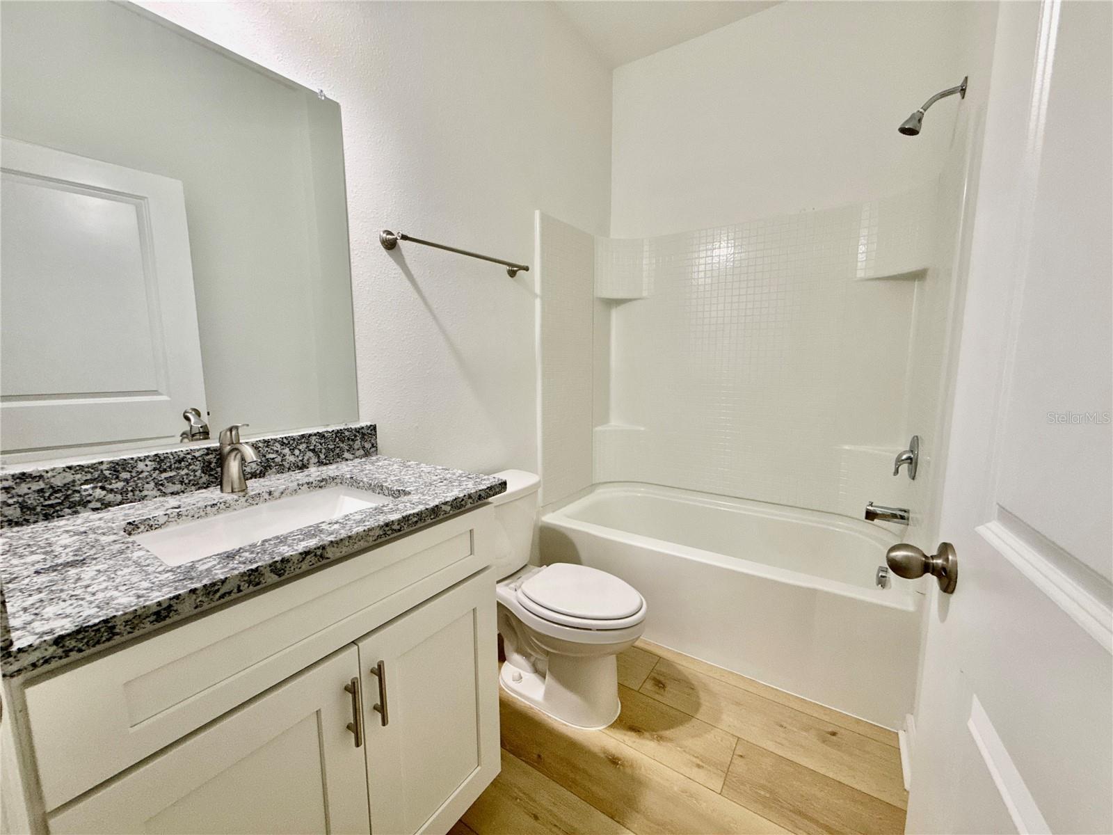 HIDDEN CREEK - Residential