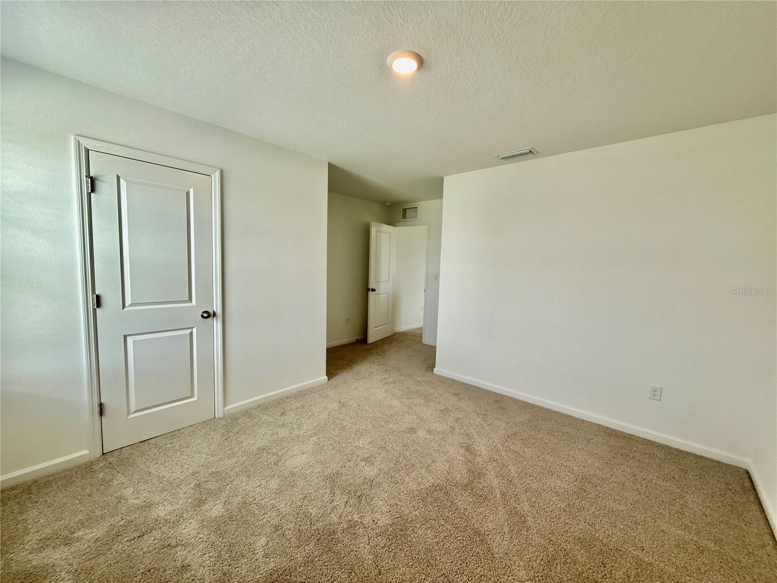 HIDDEN CREEK - Residential