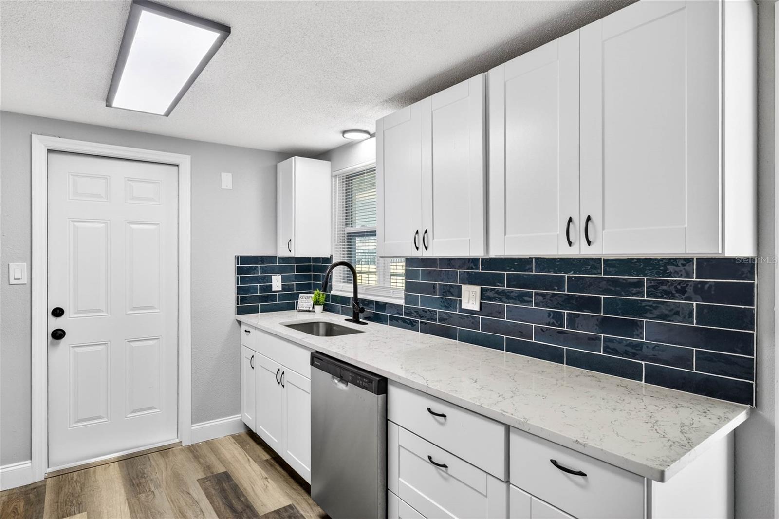 JASMINE LAKES - Residential