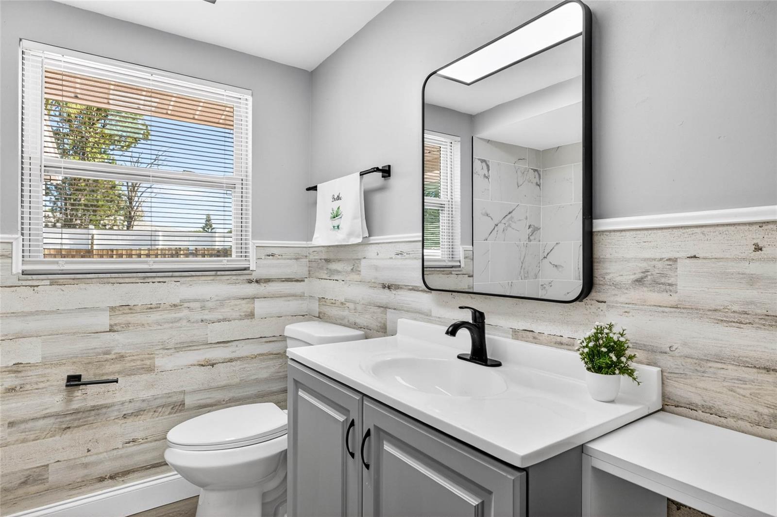 JASMINE LAKES - Residential