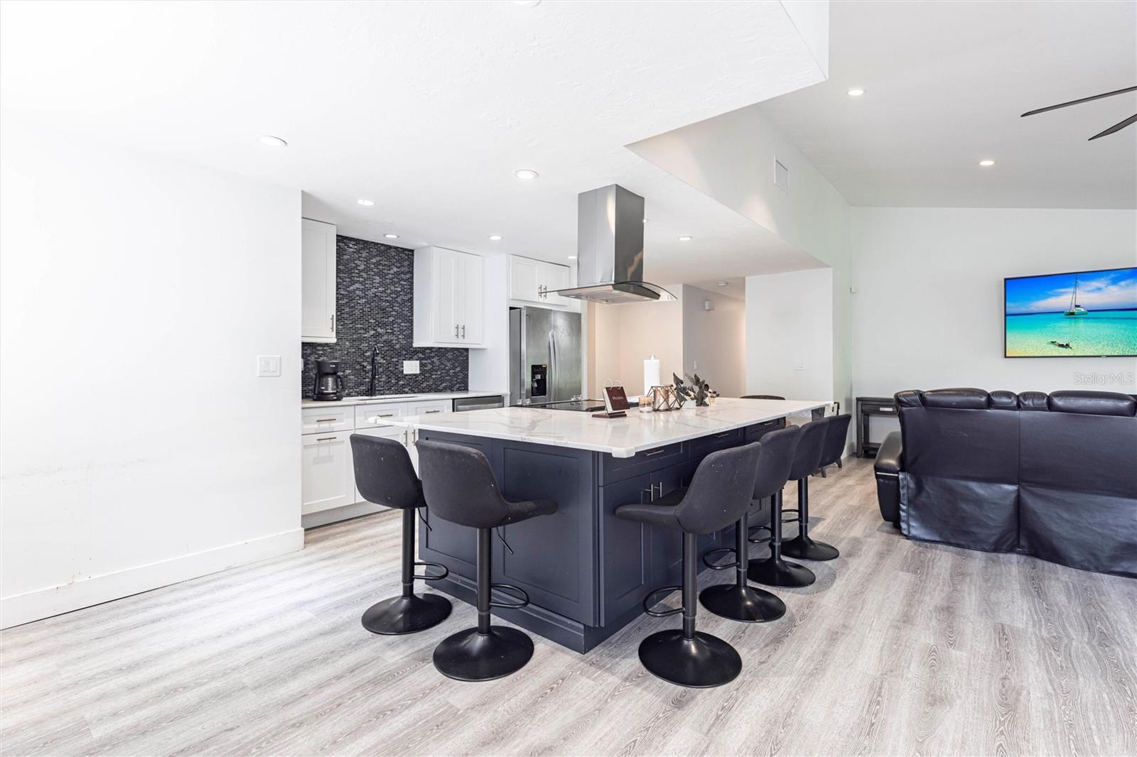 ACREAGE HEADER - Residential