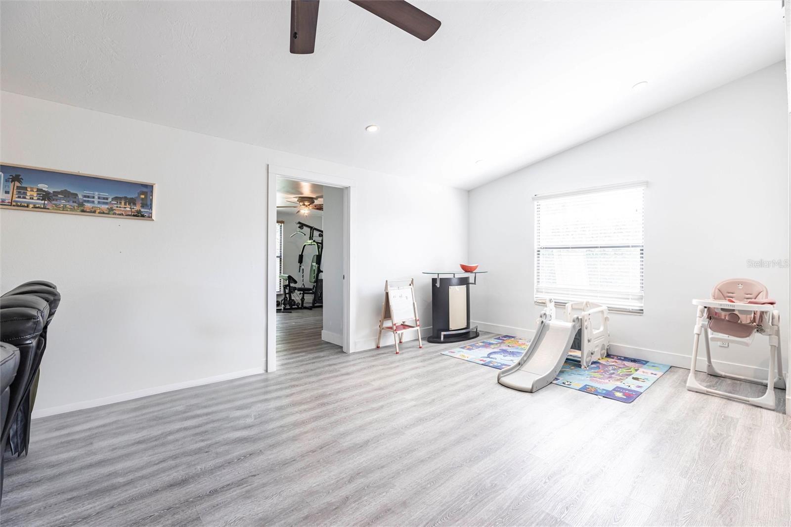 ACREAGE HEADER - Residential