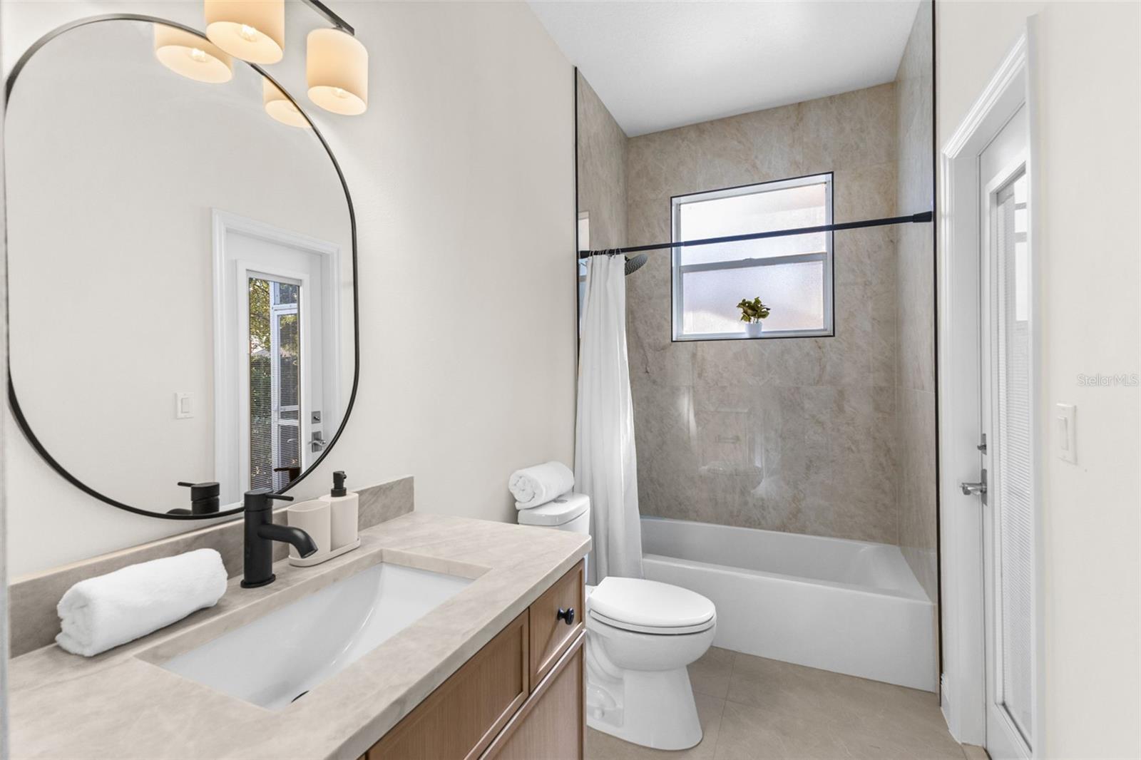 WESTCHASE SEC 371 - Residential