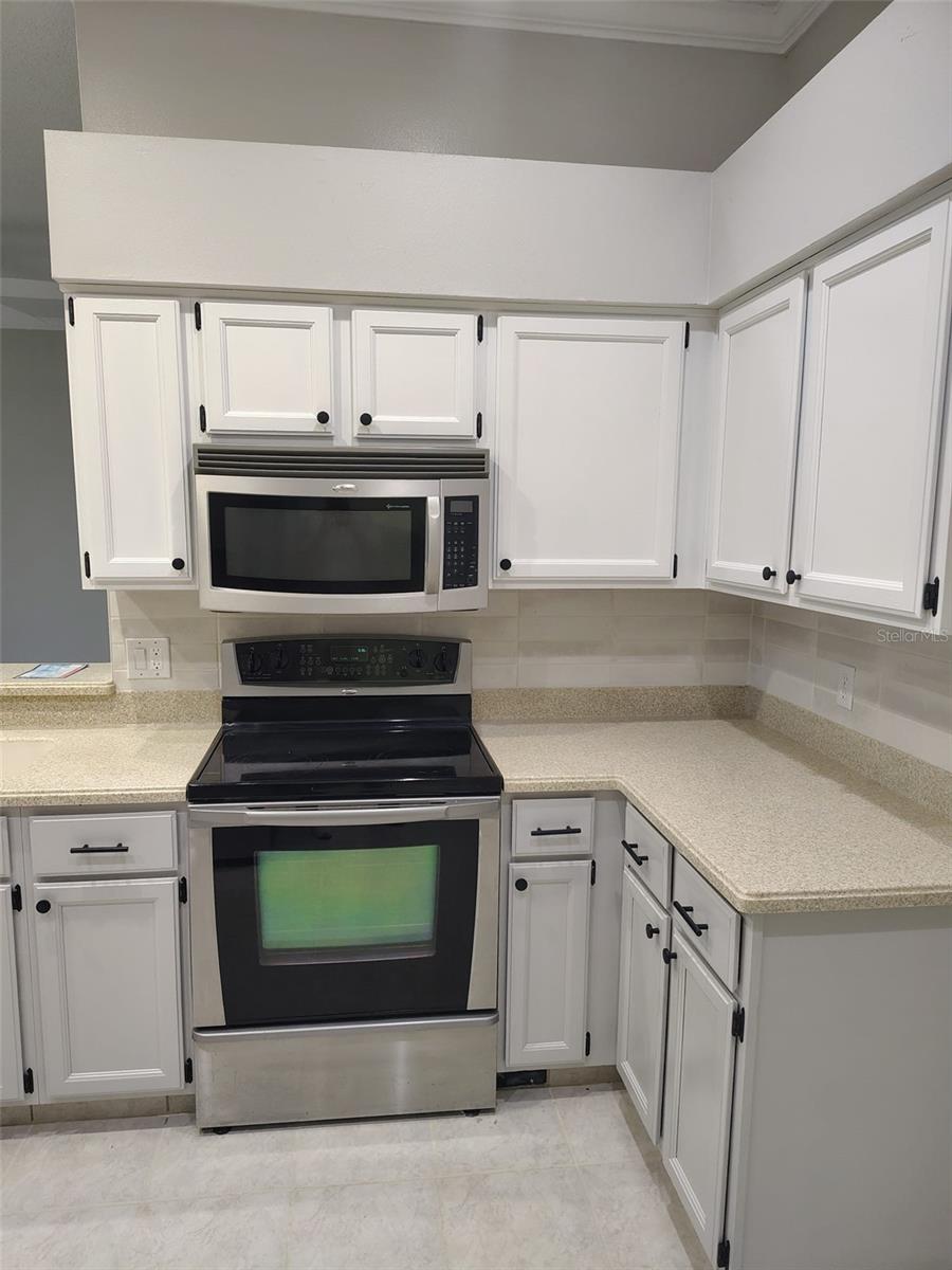 HUNTERS CREEK TR 235B PH 04 - Residential Lease