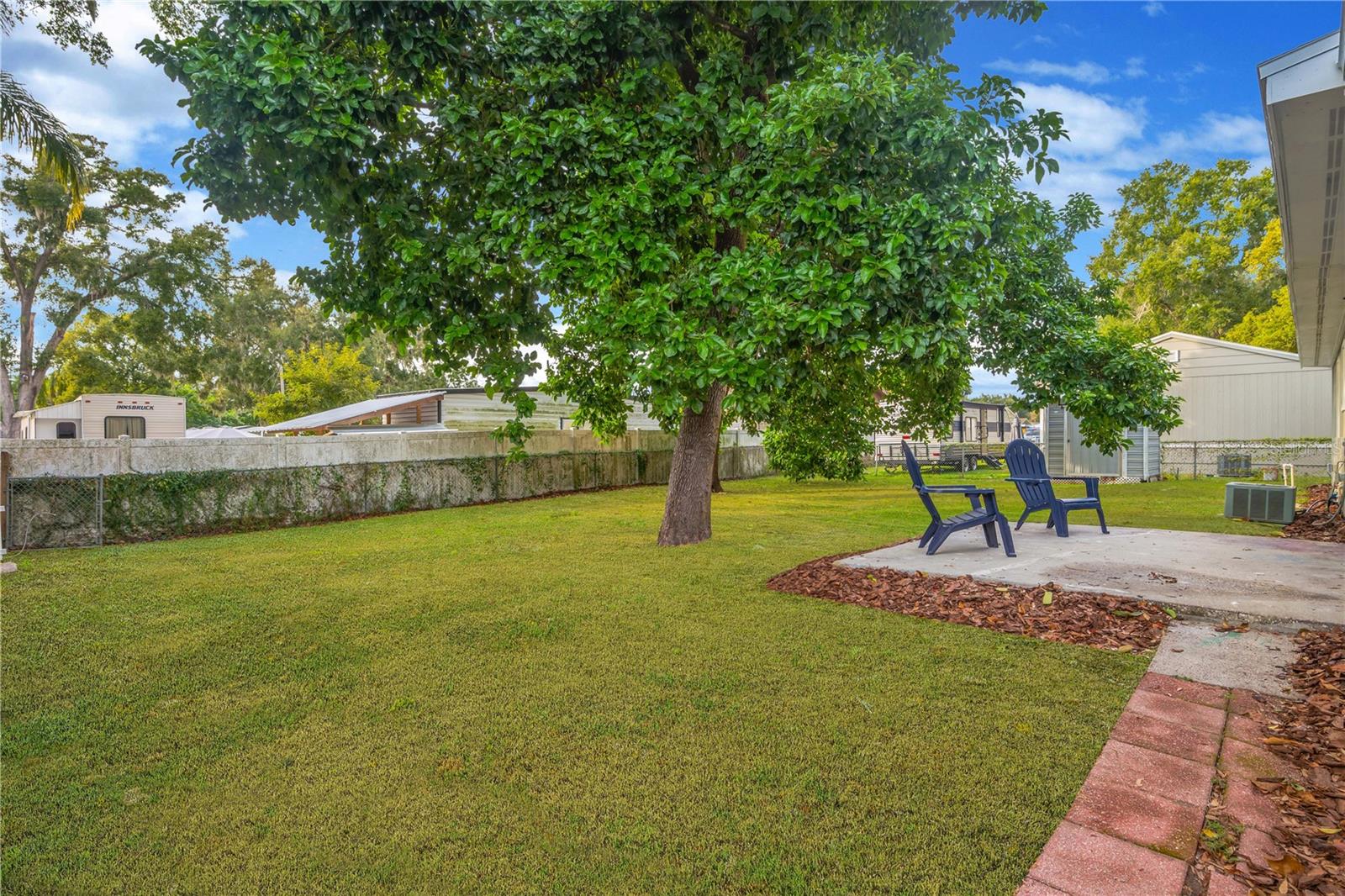 LYNWOOD PARK - Residential