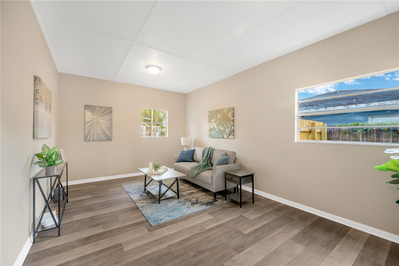 LYNWOOD PARK - Residential