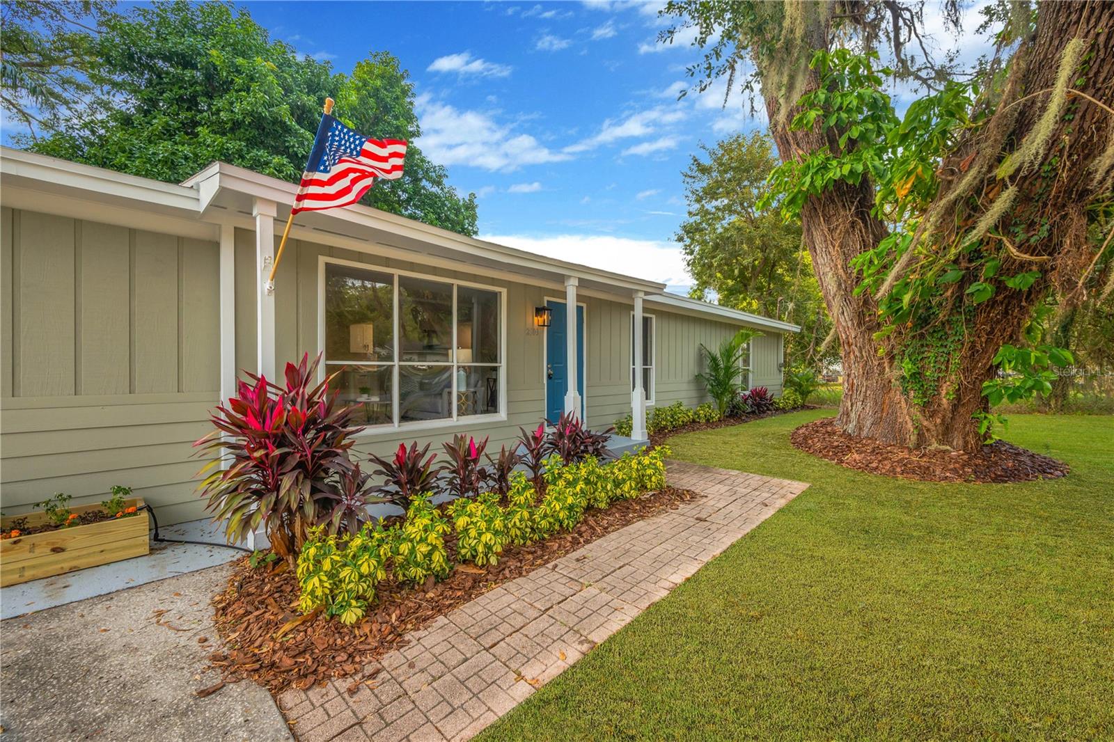 LYNWOOD PARK - Residential