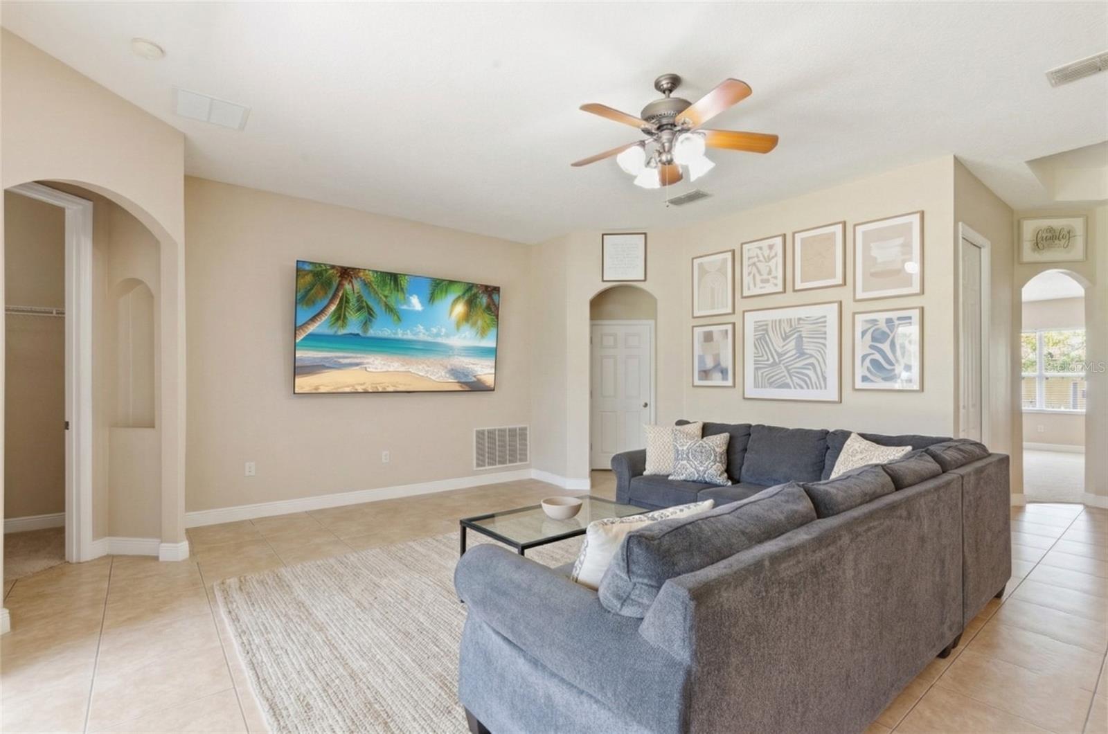 EMERALD ESTATES - Residential