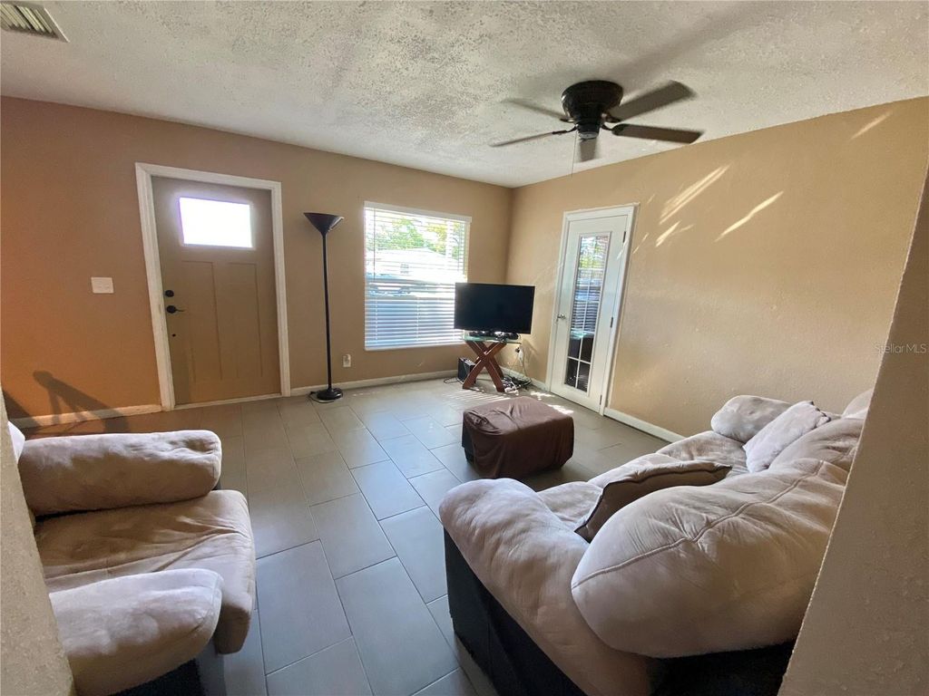 Photo of 4403 Gandy Circle, Tampa, FL 33616 (MLS # O6395403)