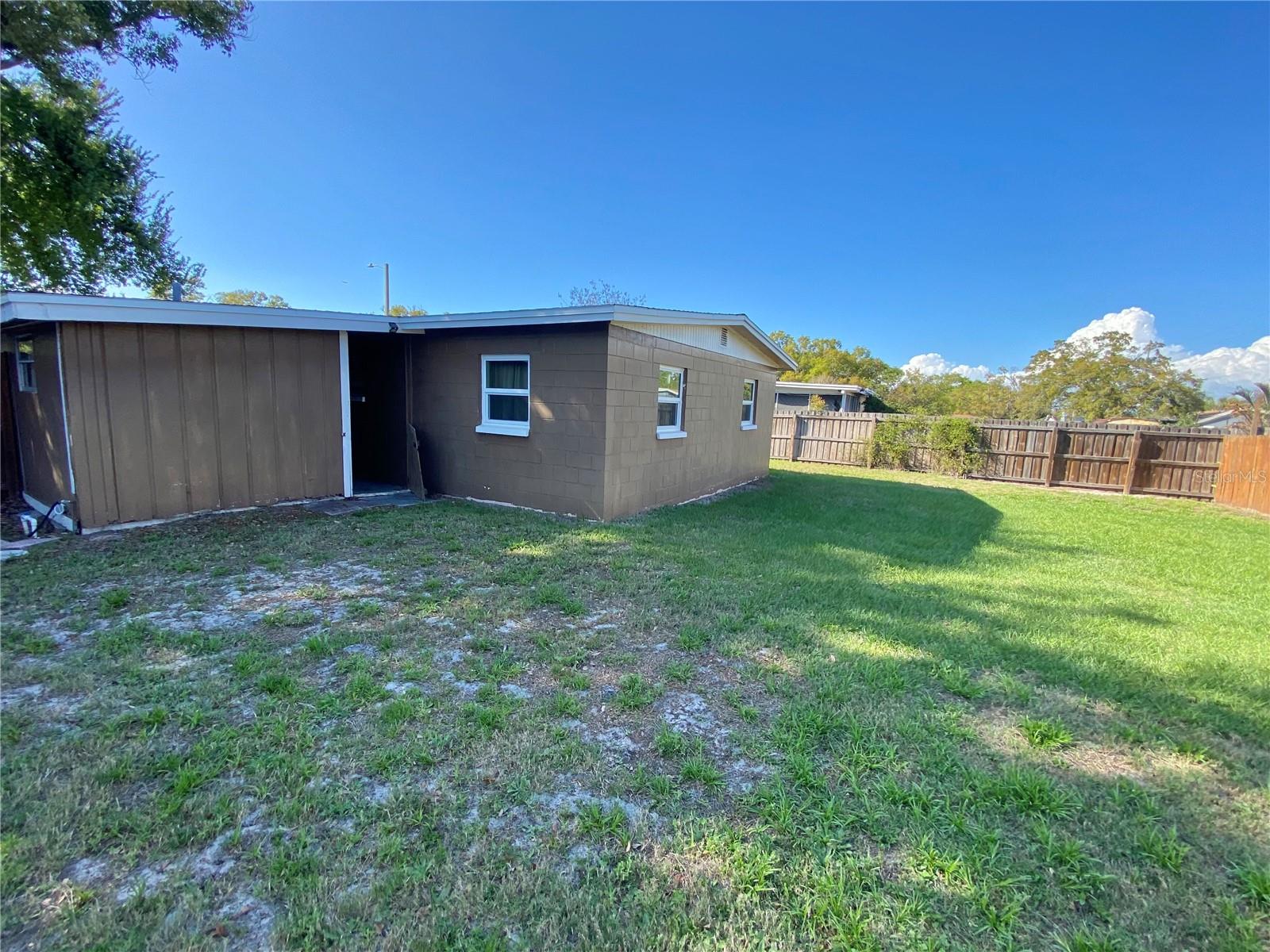 GANDY GARDENS - Residential