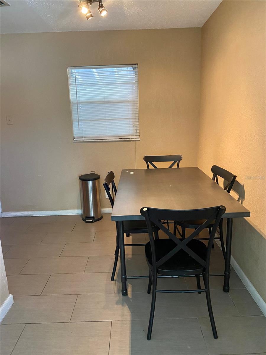 GANDY GARDENS - Residential