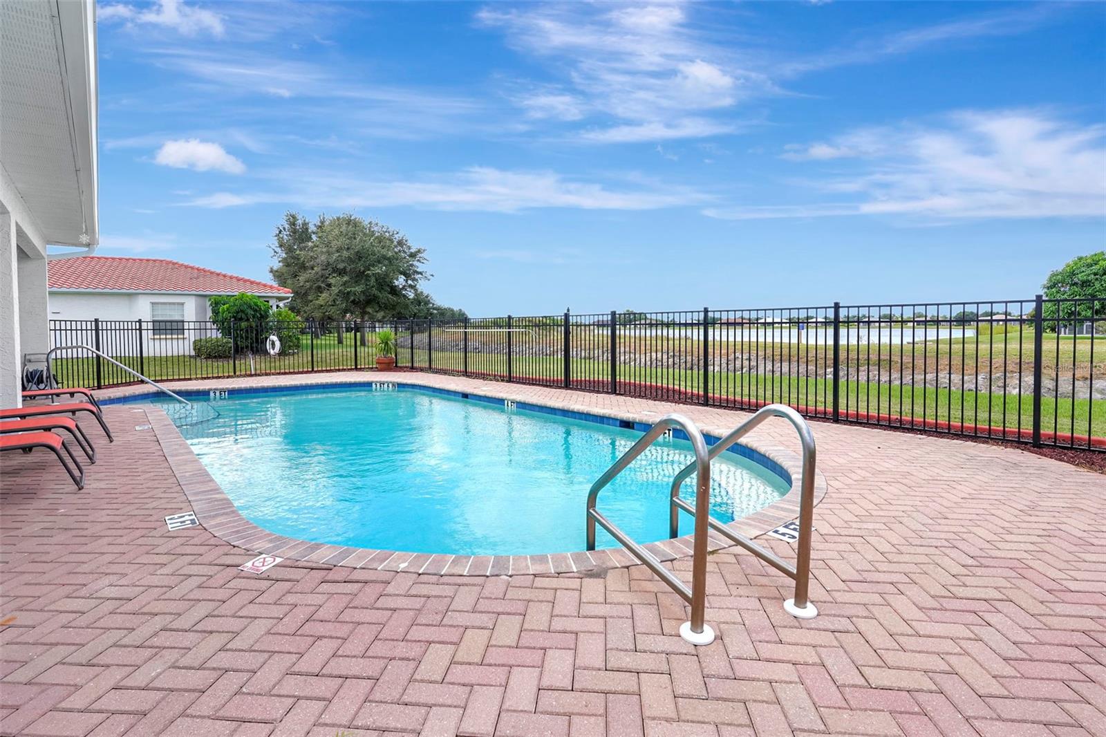 ALHAMBRA/LK MARLIN PH I - Residential