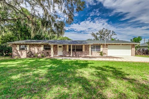 A home in LAKELAND