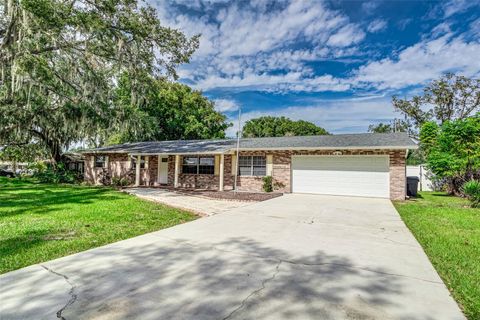 A home in LAKELAND