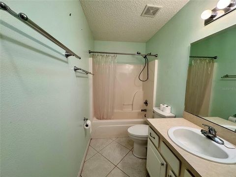 Tiny photo for 549 Golfview Court, Leesburg, FL 34748 (MLS # G5112265)