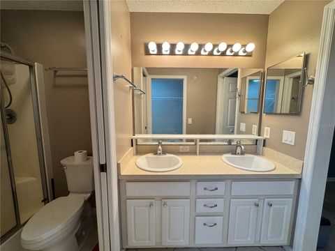 Tiny photo for 549 Golfview Court, Leesburg, FL 34748 (MLS # G5112265)