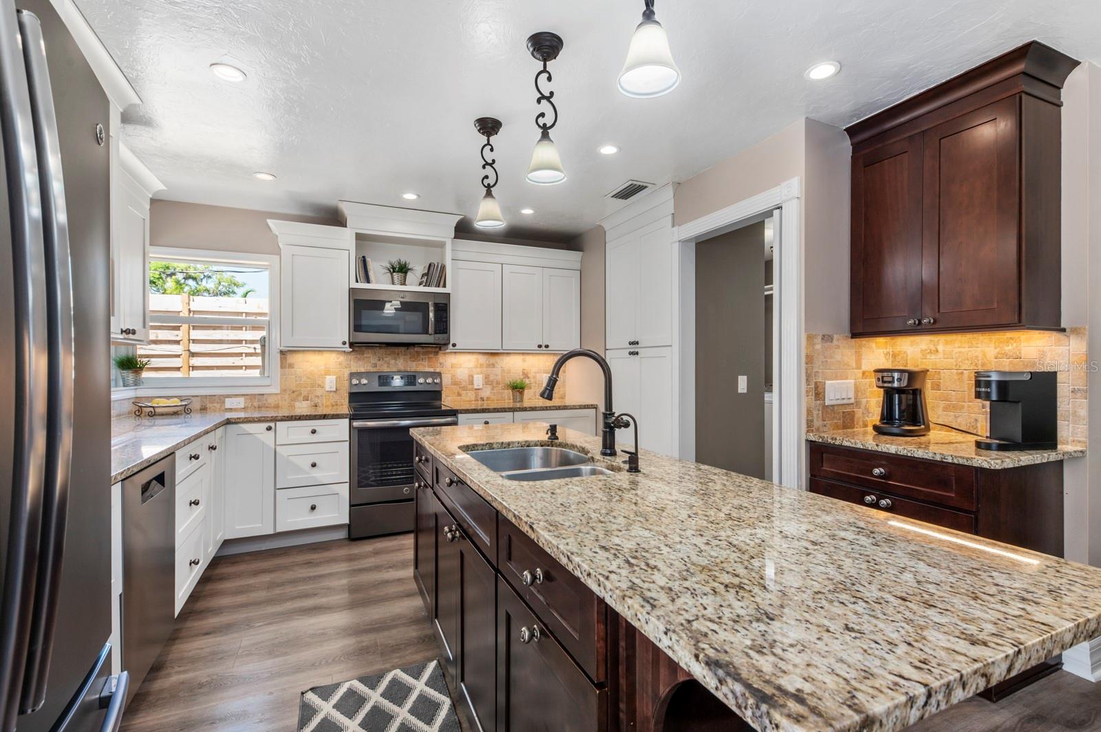RIDGEWOOD - Residential
