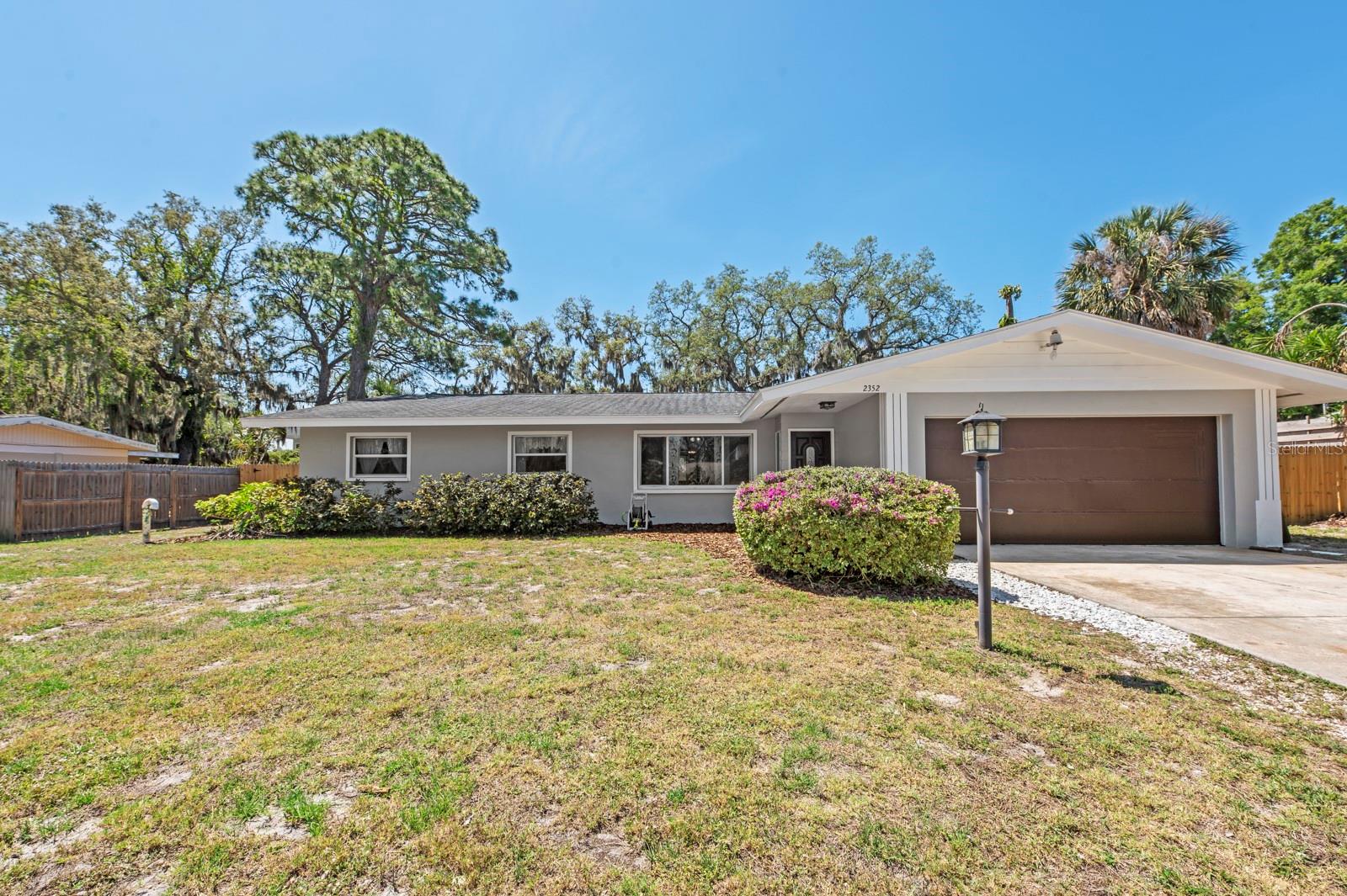 RIDGEWOOD - Residential